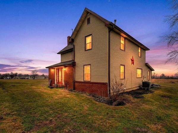 30320 Jackson, Kingston, OH 45644