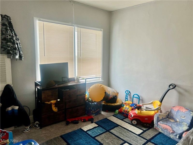 7901 Dorver Avenue, Cleveland, OH 44105 Photo 16