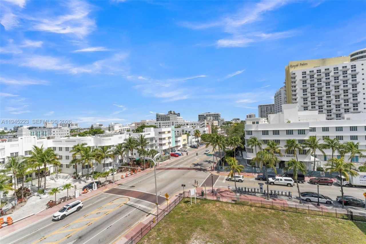 1437 Collins Ave, Unit PH18, Miami Beach, FL 33139 Photo