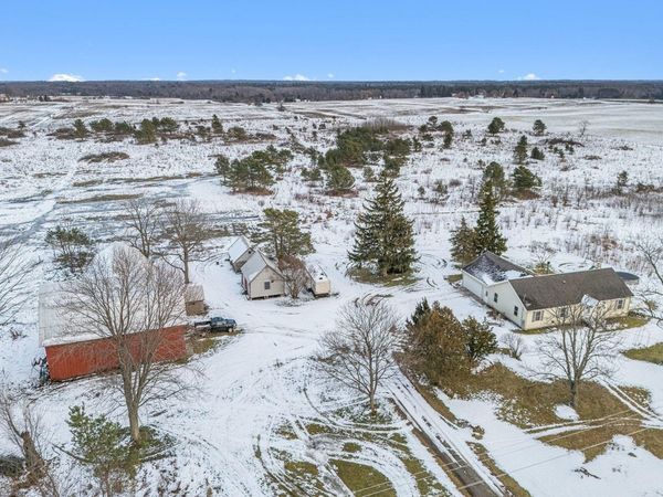 4646 N Anderson Road, Ludington, MI 49431