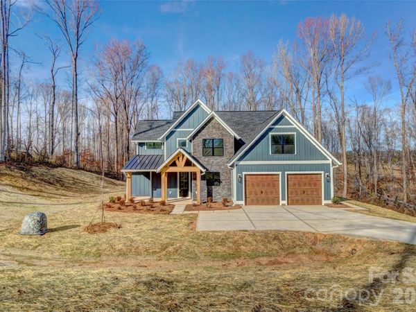 1021 Harrogate Drive, Bessemer City, NC 28016