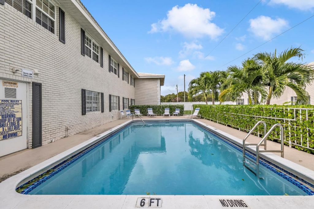 298 SW 6th Street, Unit 204, Boca Raton, FL 33432 Photo