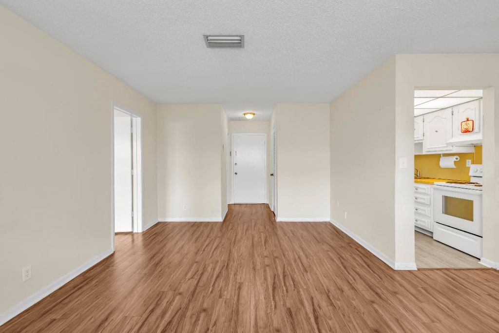 298 SW 6th Street, Unit 204, Boca Raton, FL 33432 Photo