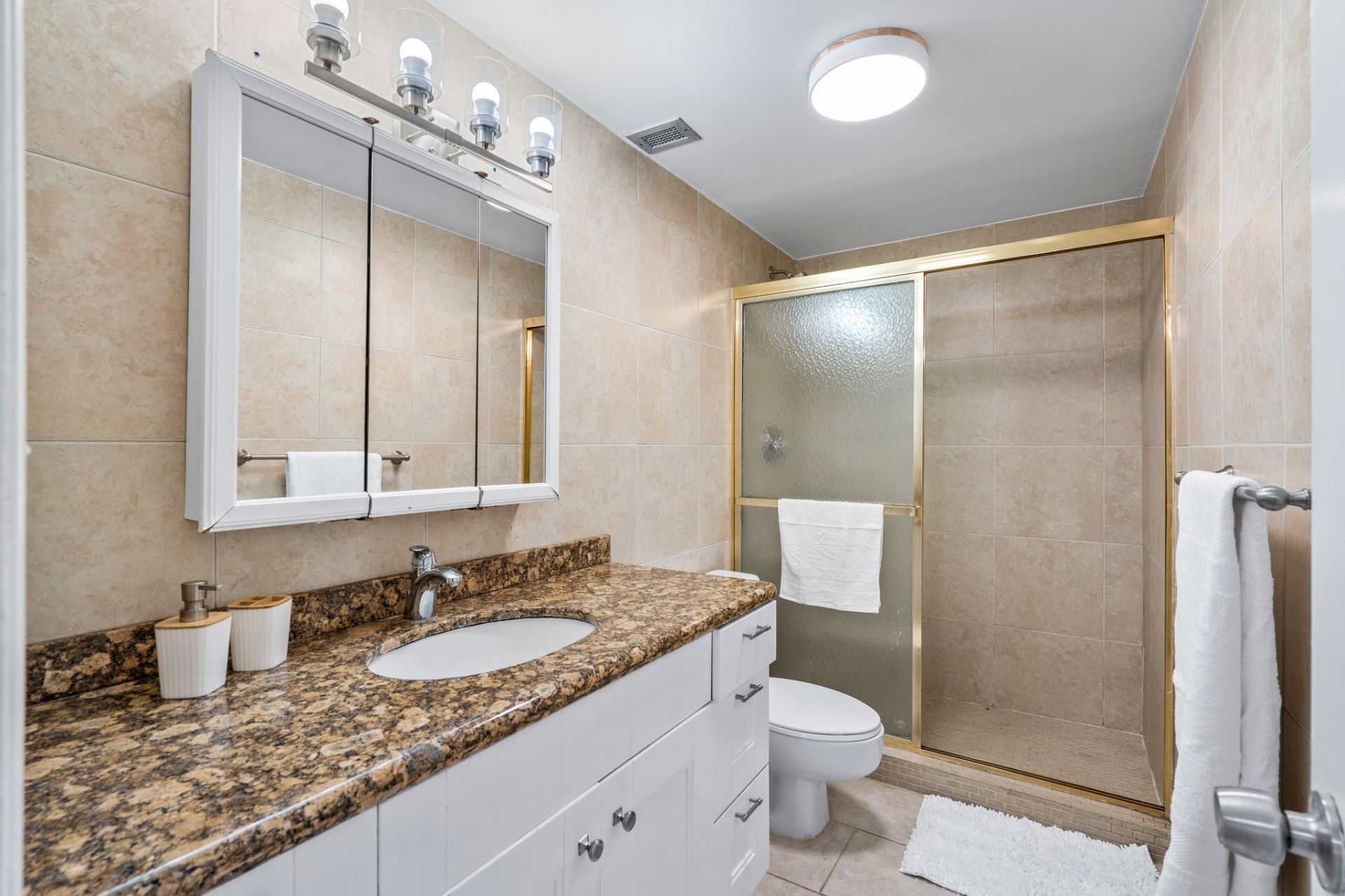 500 Bayview Drive, Unit 2023, Sunny Isles Beach, FL 33160 Photo