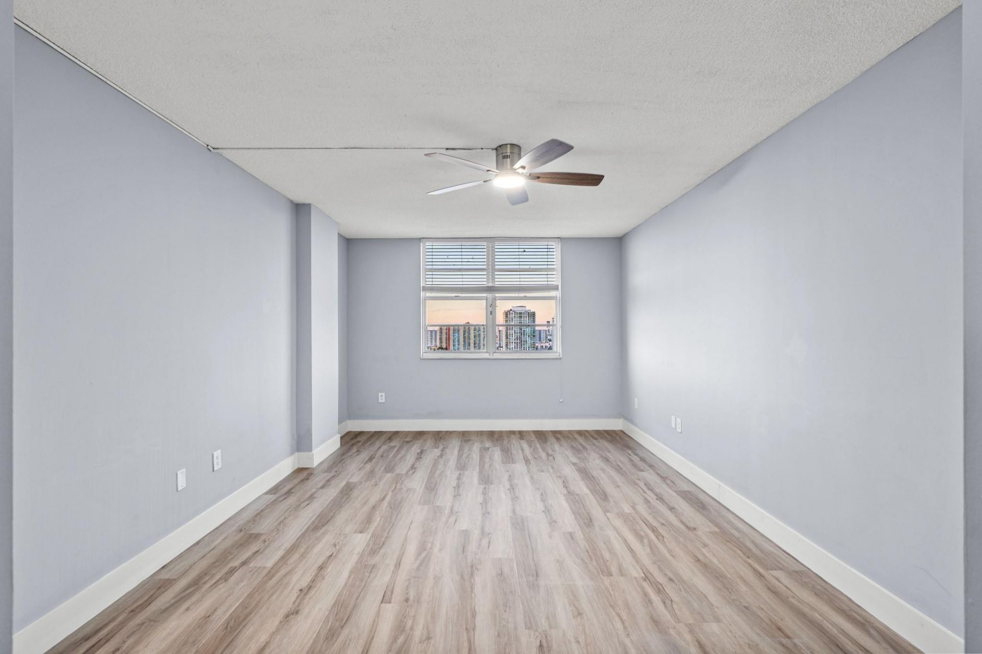 500 Bayview Drive, Unit 2023, Sunny Isles Beach, FL 33160 Photo