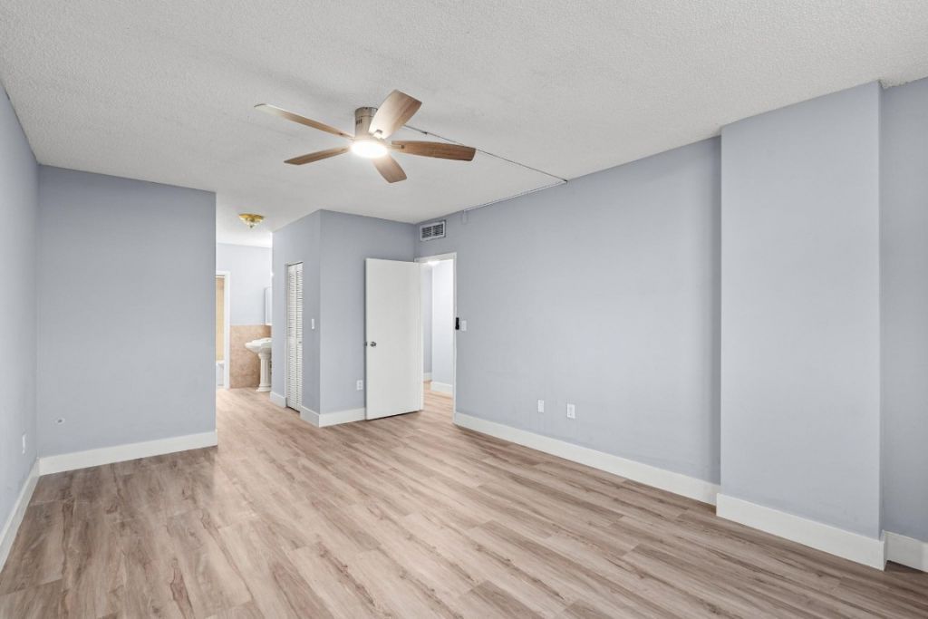 500 Bayview Drive, Unit 2023, Sunny Isles Beach, FL 33160 Photo