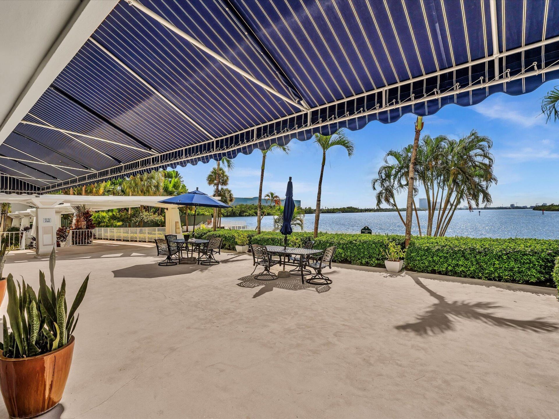 500 Bayview Drive, Unit 2023, Sunny Isles Beach, FL 33160 Photo