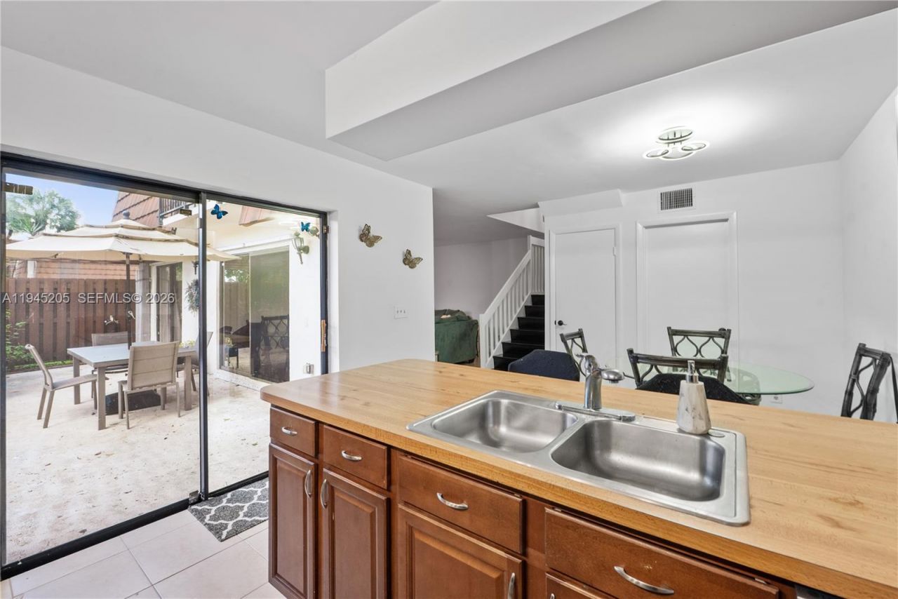 11920 SW 9th Mnr, Davie, FL 33325 Photo