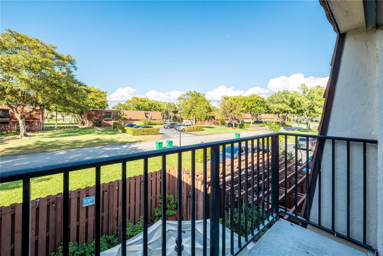 11920 SW 9th Mnr, Davie, FL 33325 Photo