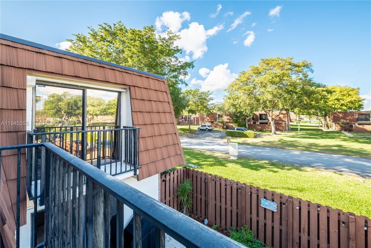 11920 SW 9th Mnr, Davie, FL 33325 Photo