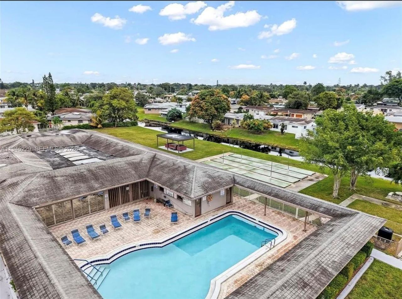 6855 NW 9th St, Margate, FL 33063 Photo