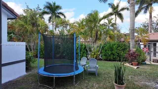 9891 NW 24th St, Sunrise, FL 33322 Photo