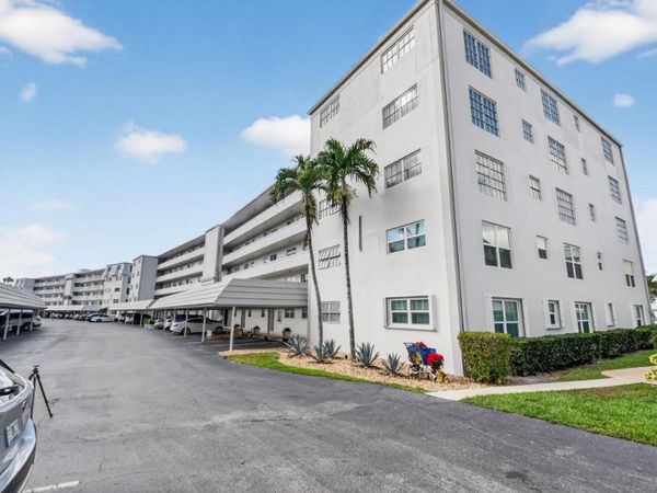 250 John F Kennedy Drive, Unit 302, Atlantis, FL 33462