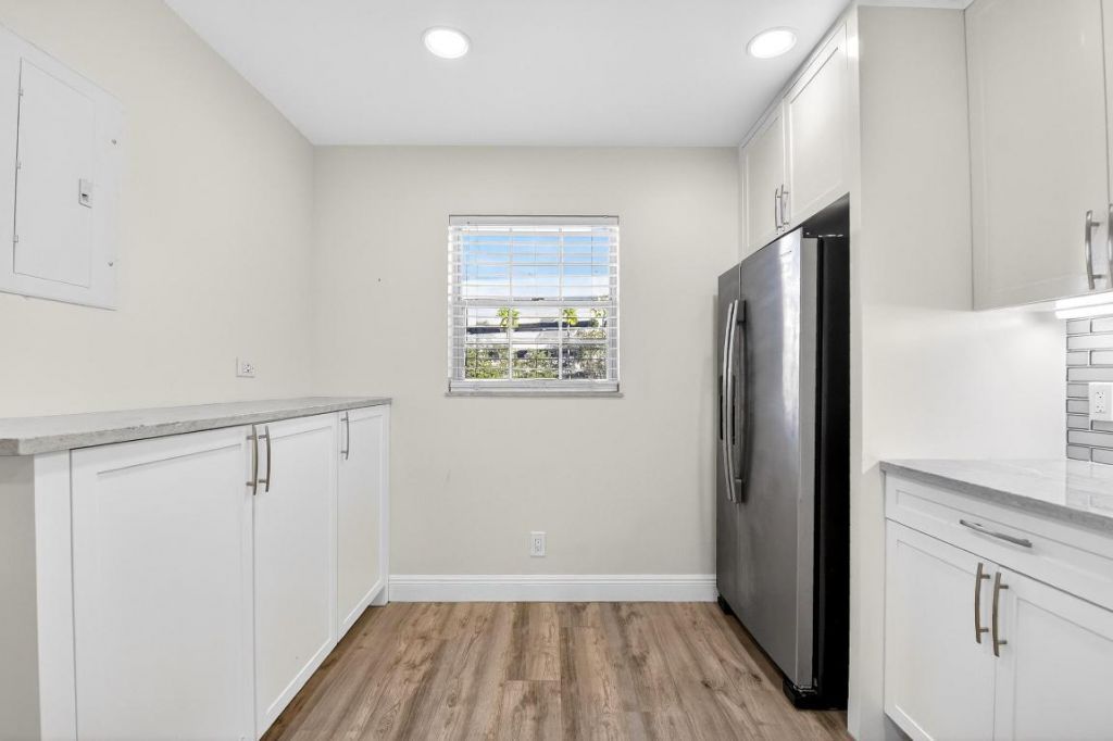 250 John F Kennedy Drive, Unit 302, Atlantis, FL 33462 Photo