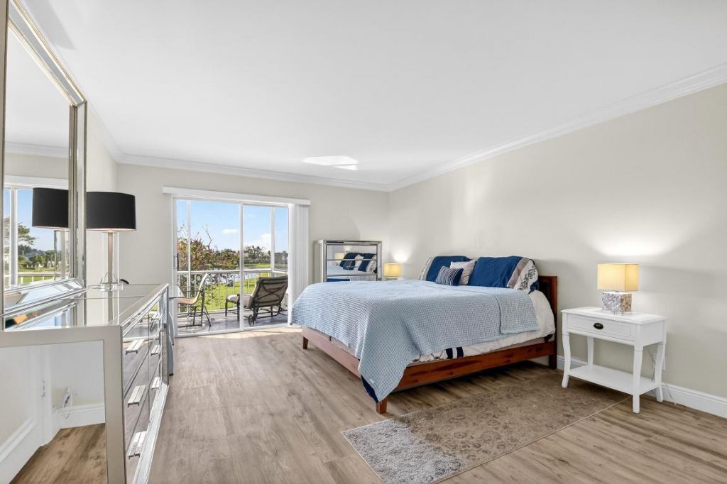 250 John F Kennedy Drive, Unit 302, Atlantis, FL 33462 Photo