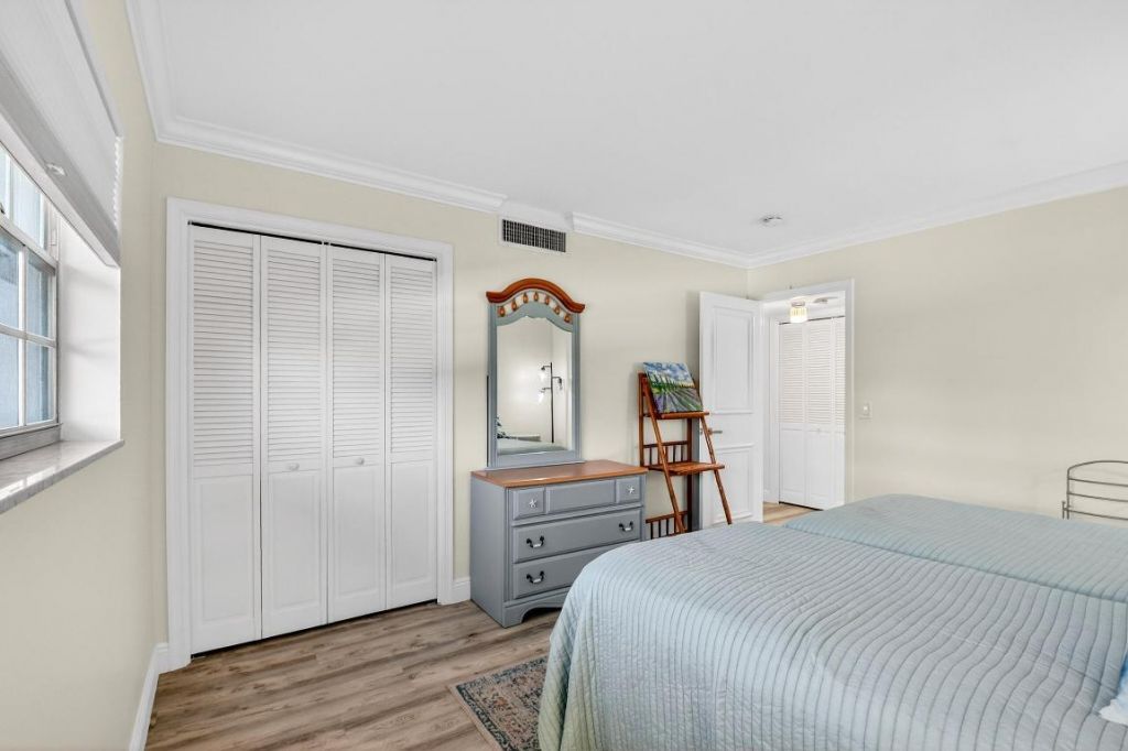 250 John F Kennedy Drive, Unit 302, Atlantis, FL 33462 Photo