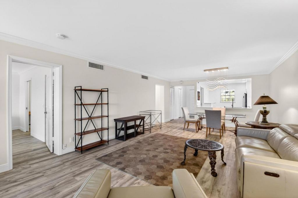 250 John F Kennedy Drive, Unit 302, Atlantis, FL 33462 Photo