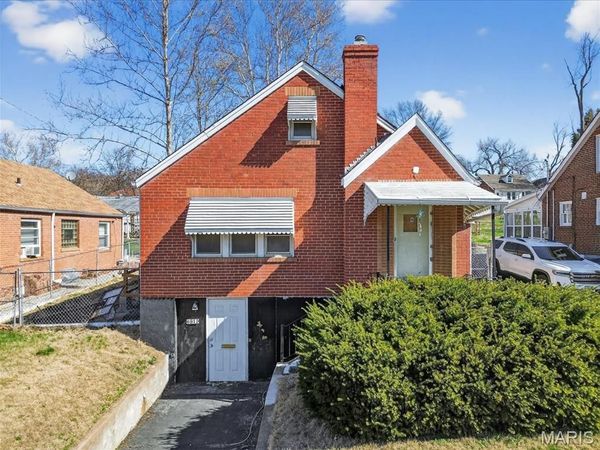 6915 Edison Avenue, Velda City, MO 63121