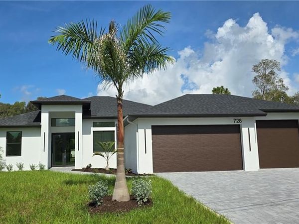 728 La Plata AVE, LEHIGH ACRES, FL 33974