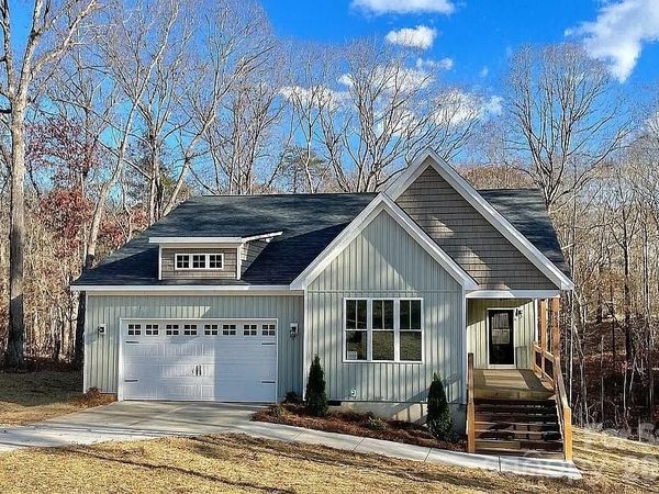 853 Spring Lake Drive, Iron Station, NC 28080