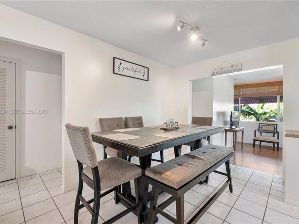 5011 NW 51st St , Tamarac, FL 33319