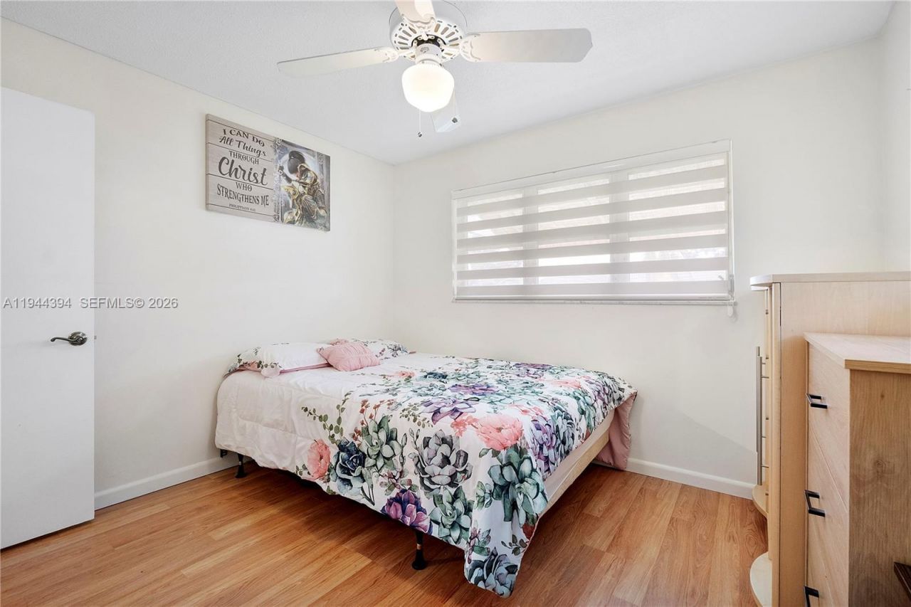 5011 NW 51st St, Tamarac, FL 33319 Photo