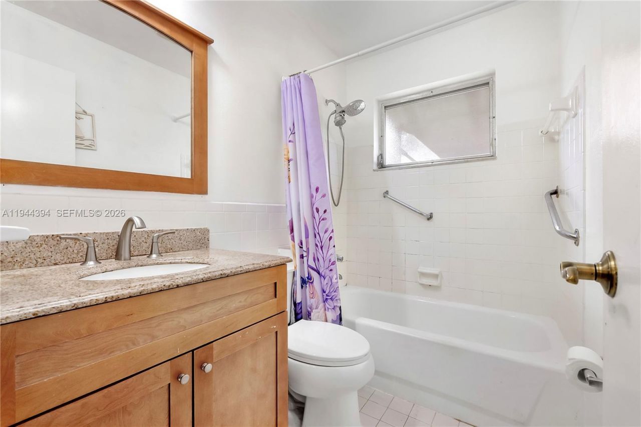 5011 NW 51st St, Tamarac, FL 33319 Photo