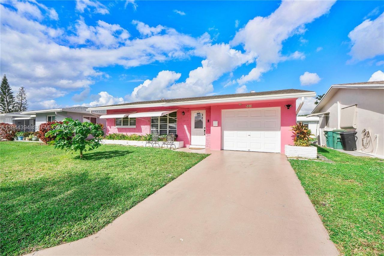 5011 NW 51st St , Tamarac, FL 33319 Photo