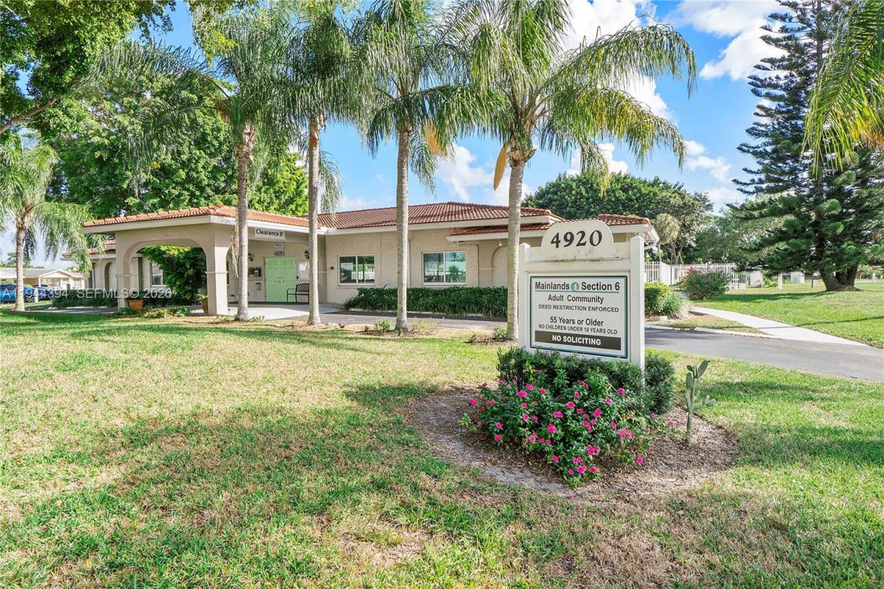 5011 NW 51st St, Tamarac, FL 33319 Photo