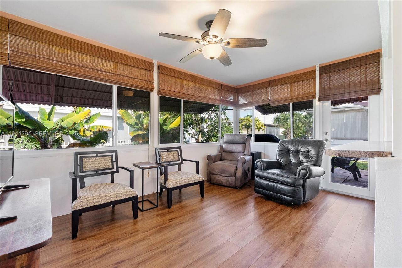 5011 NW 51st St, Tamarac, FL 33319 Photo