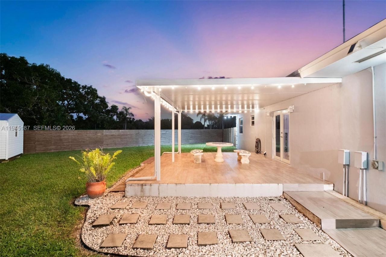 17405 SW 245th Ter, Homestead, FL 33031 Photo