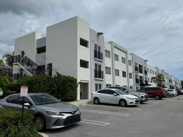 14752 NE 6th Ave , Unit 107, Miami, FL 33161