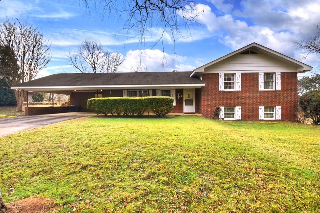 330 Colonial Avenue, Copperhill, TN 37317 Main Photo