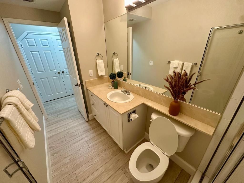 610 Fern Street, West Palm Beach, FL 33401 Photo