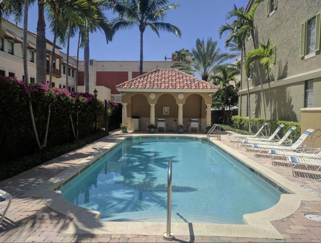 610 Fern Street, West Palm Beach, FL 33401 Photo