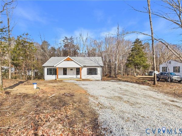 11 SPILLMAN Road, Farmville, VA 23901