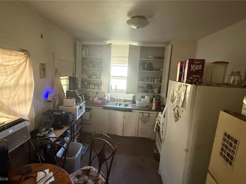 178 E Ravenwood Avenue, Youngstown, OH 44507 Photo 13