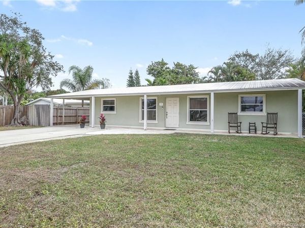4186 NE Carrol Court, Jensen Beach, FL 34957