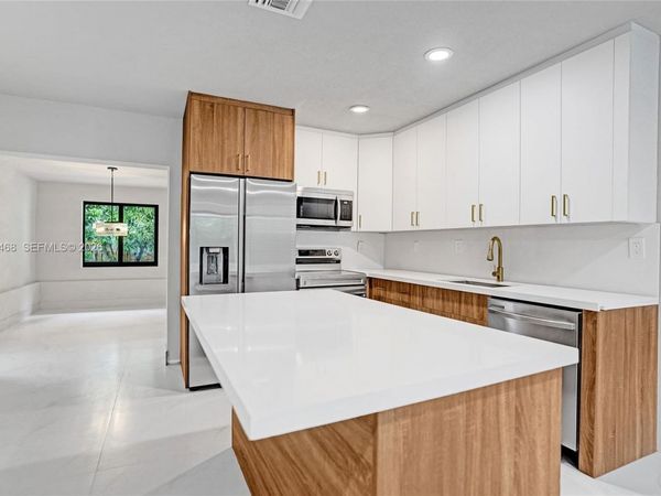 3171 Jackson Blvd , Fort Lauderdale, FL 33312