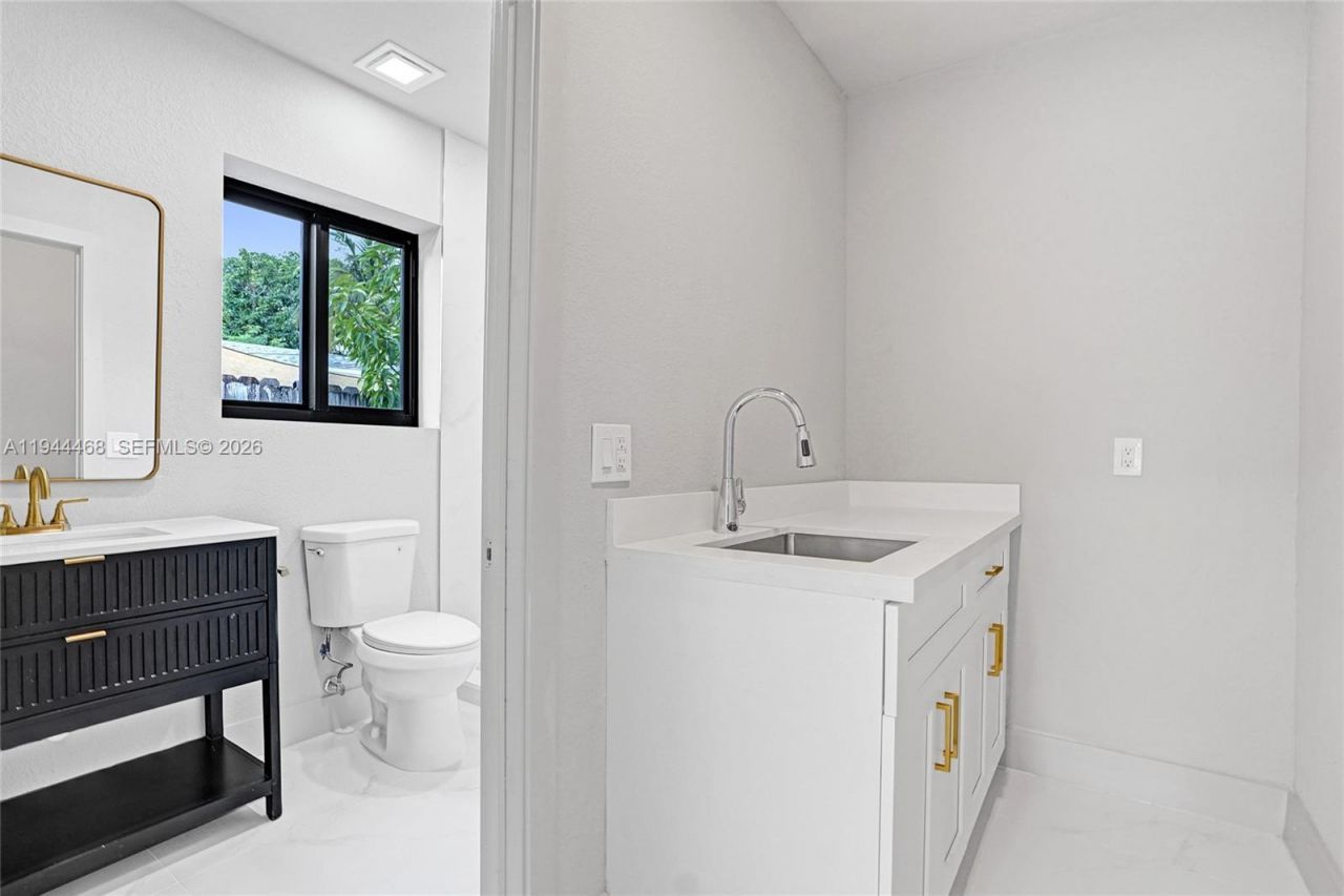 3171 Jackson Blvd , Fort Lauderdale, FL 33312 Photo