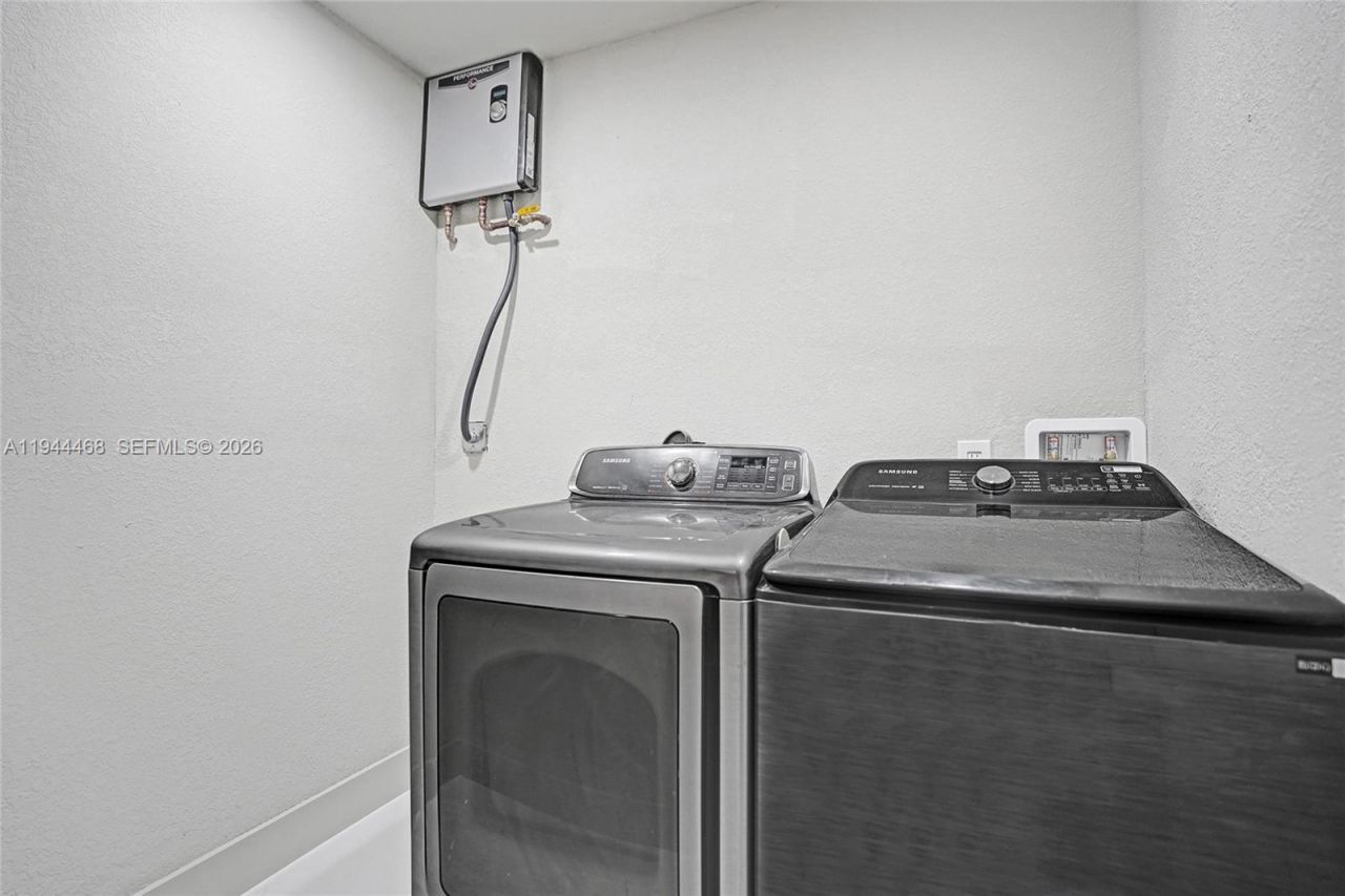 3171 Jackson Blvd , Fort Lauderdale, FL 33312 Photo