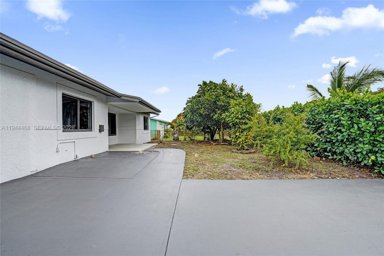 3171 Jackson Blvd , Fort Lauderdale, FL 33312 Photo