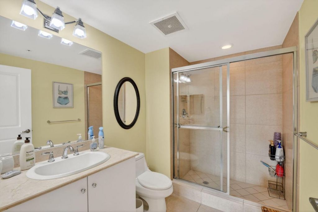 450 N Federal Highway, Unit 1110, Boynton Beach, FL 33435 Photo