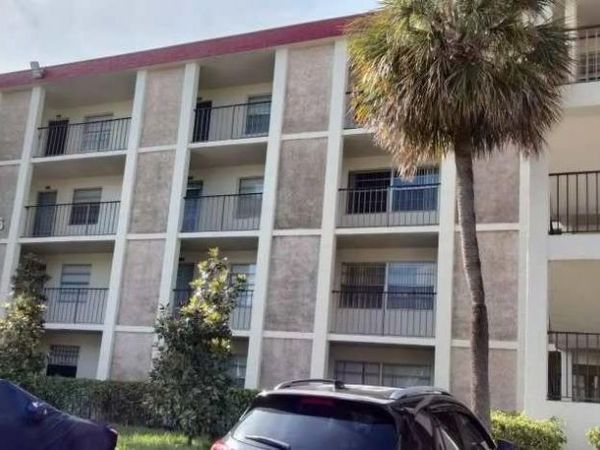 3001 NW 48th Ave , Unit 333, Lauderdale Lakes, FL 33313