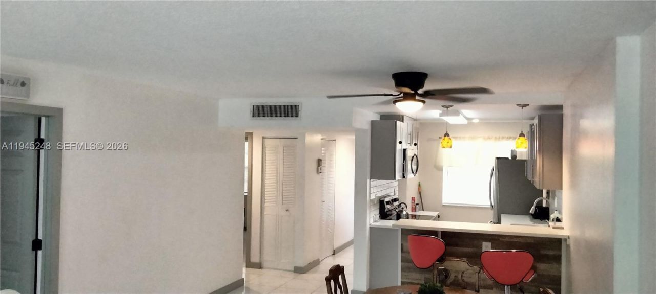 3001 NW 48th Ave , Unit 333, Lauderdale Lakes, FL 33313 Photo