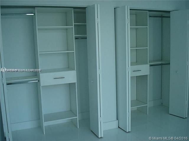 92 SW 3rd St, Unit 2006, Miami, FL 33130 Photo