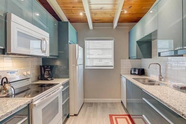 6006 Midnight Pass Road, Unit 24, Sarasota, FL 34242 Photo