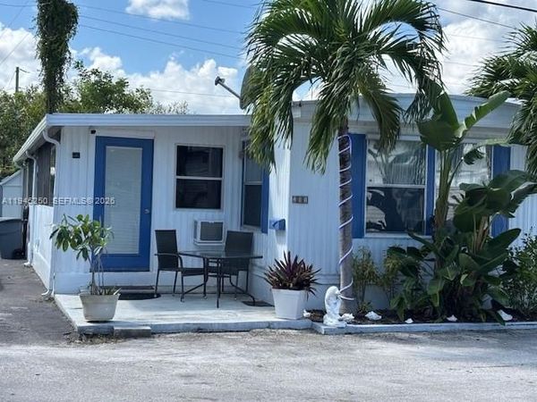 231 W Lake Dr , Unit ., Pembroke Park, FL 33009