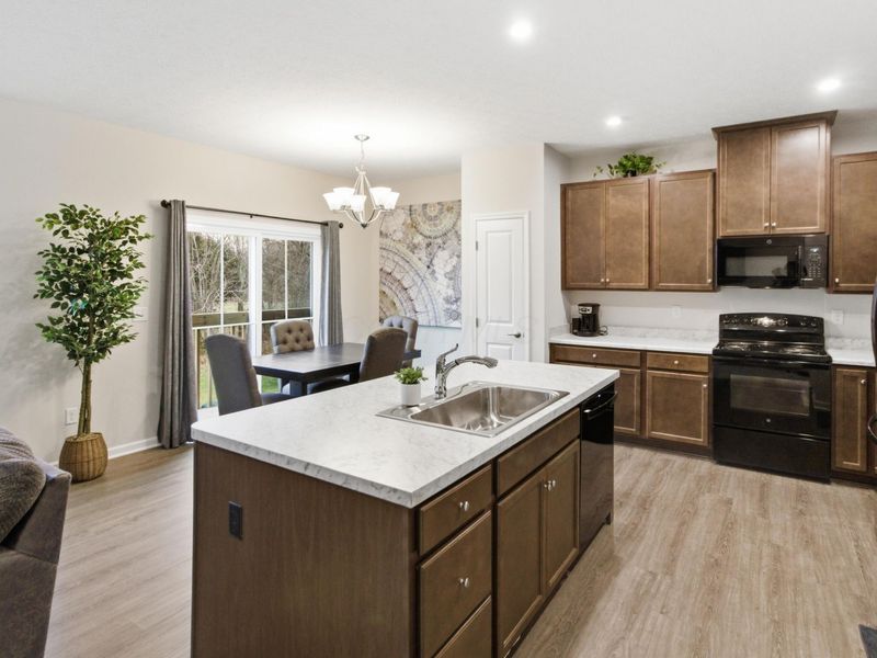 3876 Coach Trail, Grove City, OH 43123 Photo 2