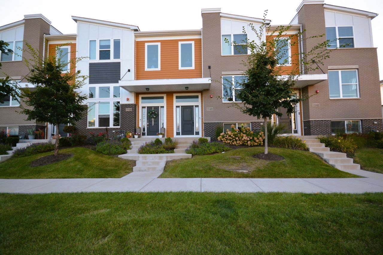 3s624 Everton Drive, Warrenville, IL 60555 Main Photo